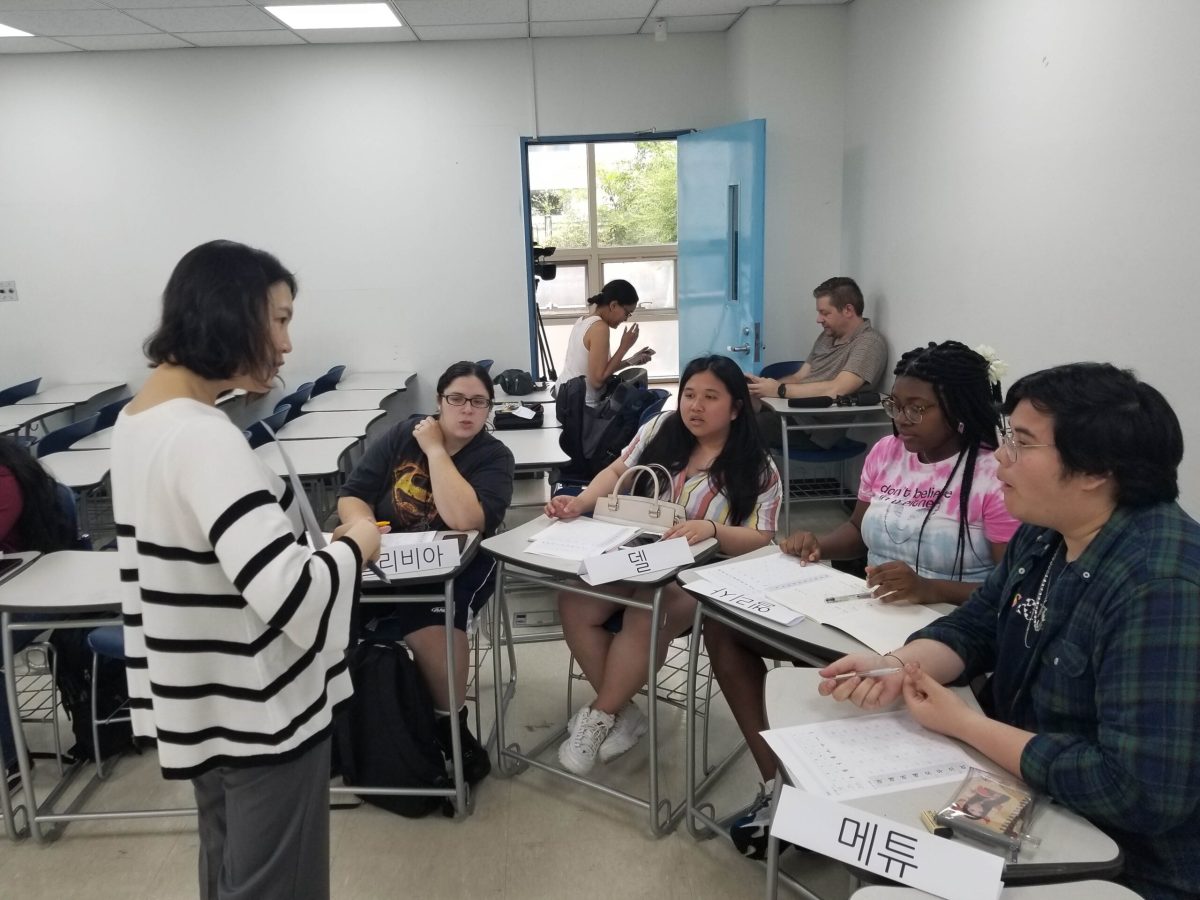 American students learning Korean